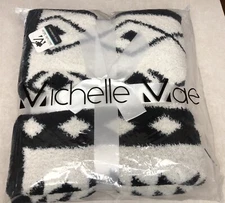 michelle mae Cozy Collection Blanket New
