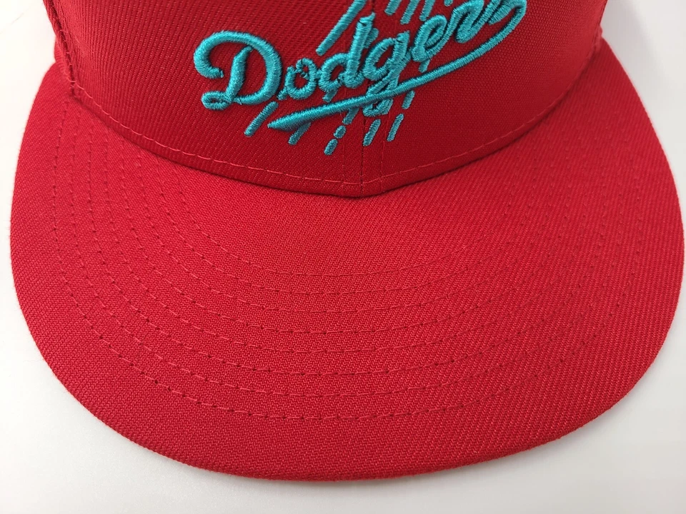 Parche del 60 aniversario de los Dodgers de Los Ángeles New Era 59Fifty gorra ajustada 7 3/8 Foto 4 de 4