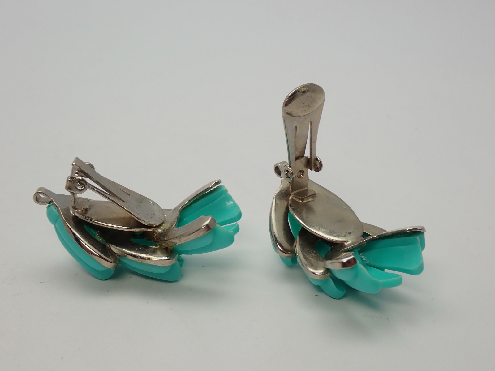 Pair of Vintage Pink Enamel & Teal Early Plastic … - image 5