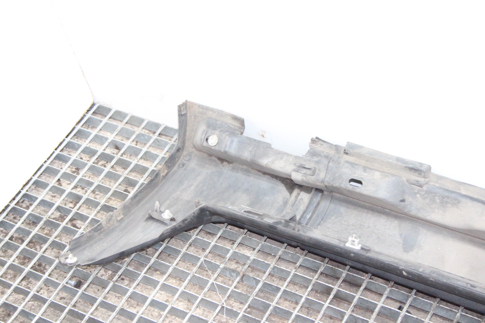 VOLVO XC70 MK2 II Right Side Sideskirt 30763663 2.4 Diesel 158kw  