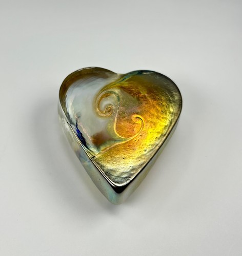 Robert Held Art Glass Heart Paperweight Hand Blown Gold Clear Iridescent Swirl - Picture 3 of 14