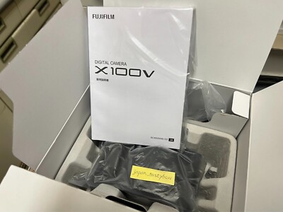FUJIFILM X100V ブラック 元箱・付属品付き Amazon | 富士フイルム(FUJIFILM) デジタルカメラ X100Ⅵ
