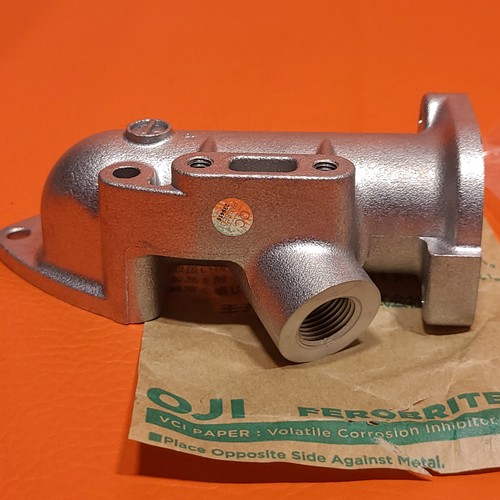 Kubota Water Flange Thermostat Housing Part Number 16873-72704 For Engine D722 - Picture 3 of 7