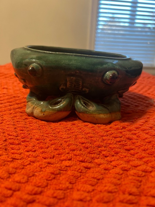 VINTAGE  CHINESE STYLE GLAZED POTTERY CRAB PLANTER