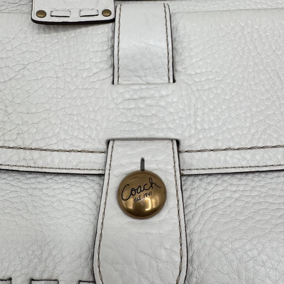 Кожаная наплечная сумка Coach 65th Anniversary Legacy Thompson белая 11373 Y2K - Изображение 2 из 4