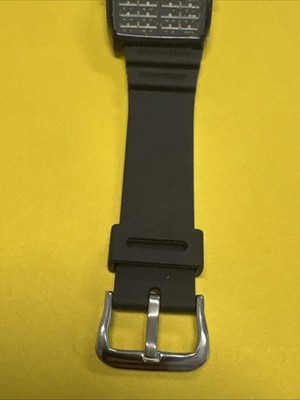 Vintage CASIO 150 Data Bank DBC-150 ILLuminator Calculator Watch