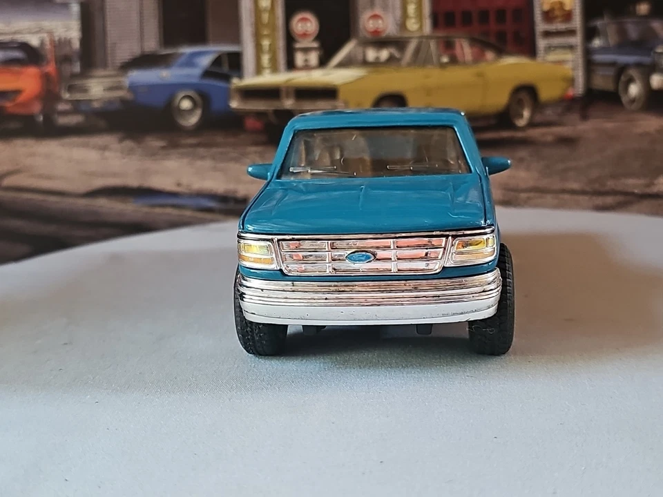 VINTAGE *RARE**MAJORETTE 1/32 SCALE FORD F150 SHORT BED EXTRA RARE HARD TO FIND  - Image 4 of 4