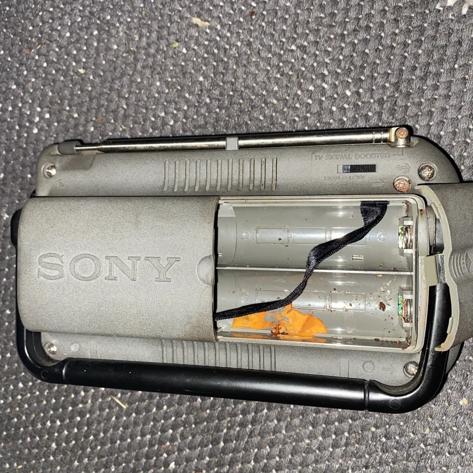 Sony Watchman Portable Analog 2.5" LCD Color TV/Mini Monitor FDL-390BE UNTESTED - Image 3 of 4