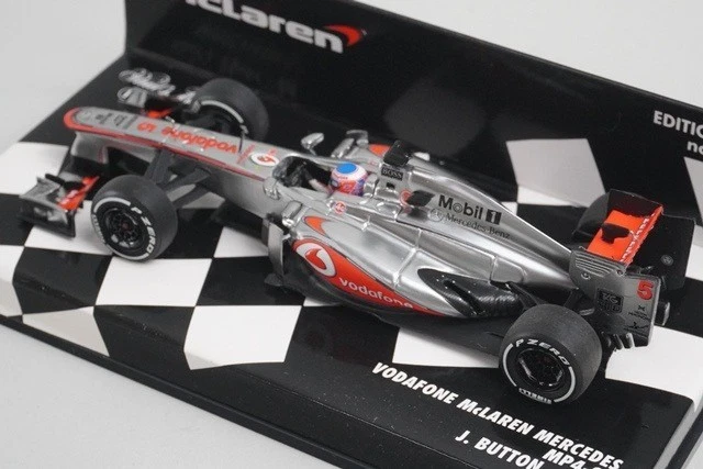1:43 MINICHAMPS 530134305 Vodafone McLaren Mercedes MP4-28 2013 #5 model car - Image 2 of 4