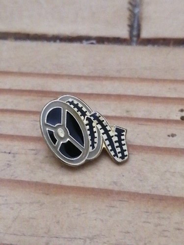 Pin's Pins Pin LAPEL Société Cinéma Film PRODUCTION HOLLYWOOD "CBS FOX