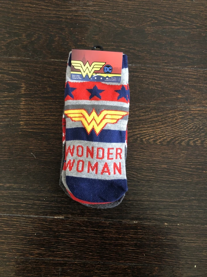 DC 漫画/WB 神奇女侠袜子,青少年,成人,5 件装新奇袜子,尺寸 4-10 全新带标签 — 第 2/4 张图片
