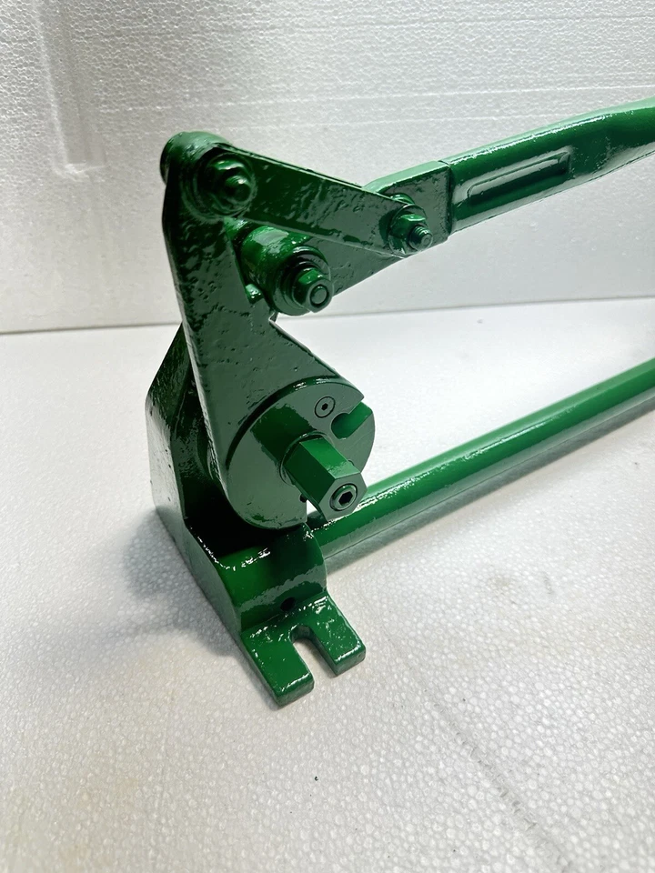 Greenlee 36587 Threaded Rod Cutter - Bench Mount #1 - Image 4 of 4