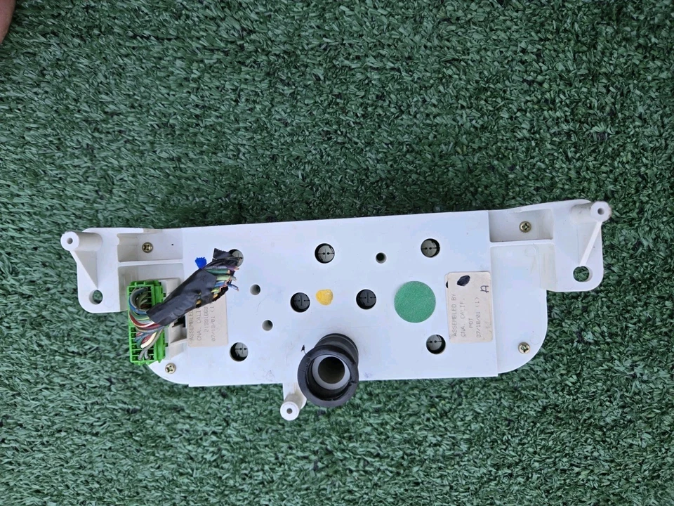 Calentador de aire acondicionado digital Saturn serie L L200 L300 2001-2005 OEM 01-05 Foto 3 de 4