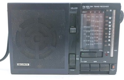 Vintage Sony Radio ICF-7600 7 Band Receiver FM / MW / SW  Tested / Works