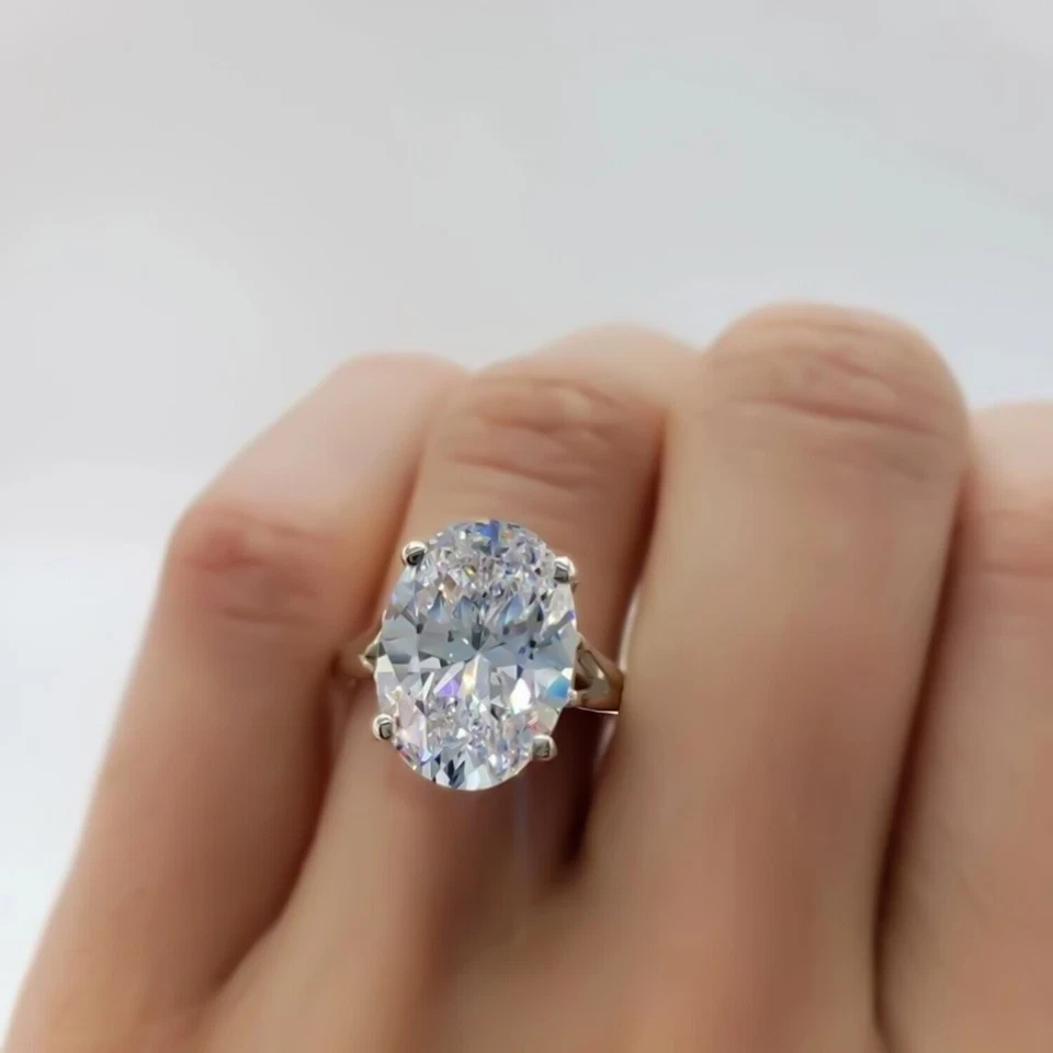 Anillo solitario de diamantes blancos certificado F VS1 6,50 quilates en oro blanco de 9 k Foto 2 de 4