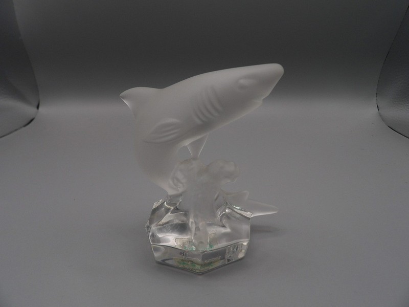 Goebel 24% Lead Crystal Shark Figurine (West Germany Vintage)(combine ship w3731