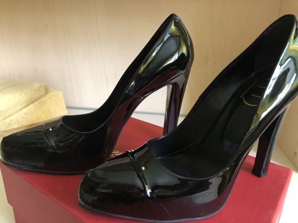 Women Roger Vivier Heels Black Patent 39