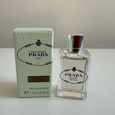 Infusion de Vanille Prada 香水- 一款2022年中性香水
