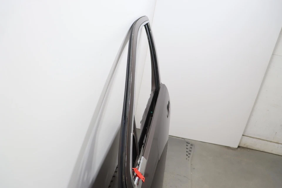 2011 - 2022 JEEP GRAND CHEROKEE WK FRONT LEFT SIDE DOOR SHELL OEM BROWN_PUW - Image 3 of 4