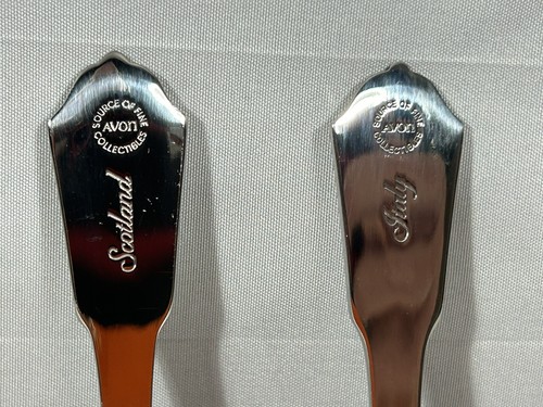 Vintage Set of 4 Avon Hospitality Spoons / Representing 4 Countries - Picture 8 of 10