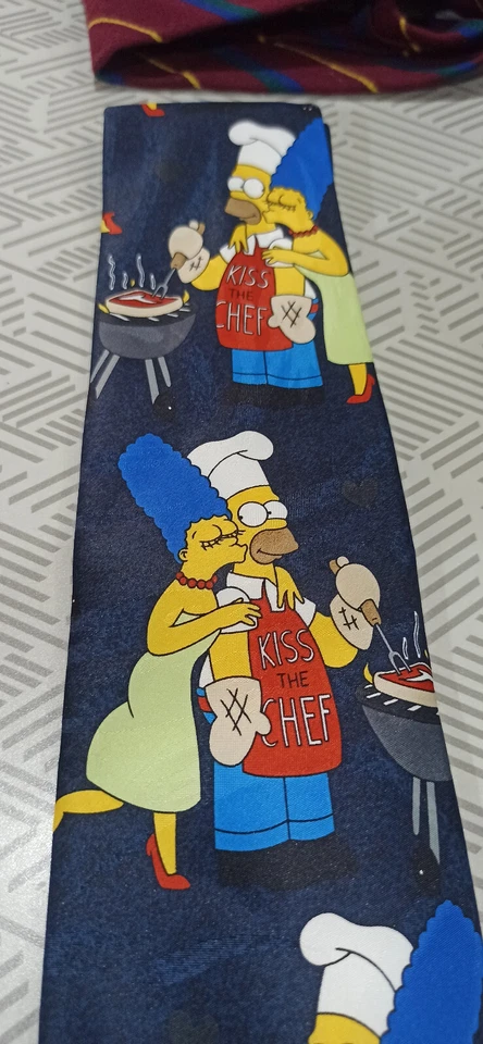 CORBATA SIMPSON ORIGINAL VERDE MATE Foto 3 de 4