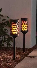 Members Mark 20 lumen Solar Torch Light Die-cast Aluminum and Glass 2 Pack