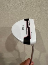 Odyssey Versa V-Line Putter 34" Mazza da golf quasi come nuova con copricapo
