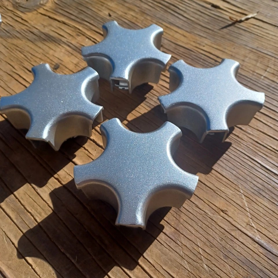 Juego de 4 tapas centrales Chrysler Sebring, 1996-2000 número de pieza 63428-K repintado Foto 2 de 3