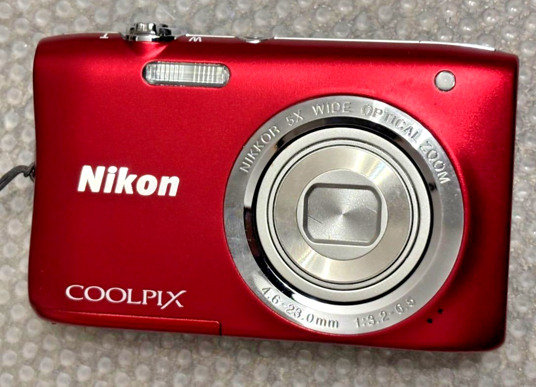 Nikon Coolpix S2900 20.1MP Compact Digital Camera RED Box/Battery