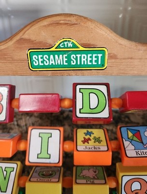 Vtg Sesame Street Wooden Spinning Alphabet Learning Picture Blocks