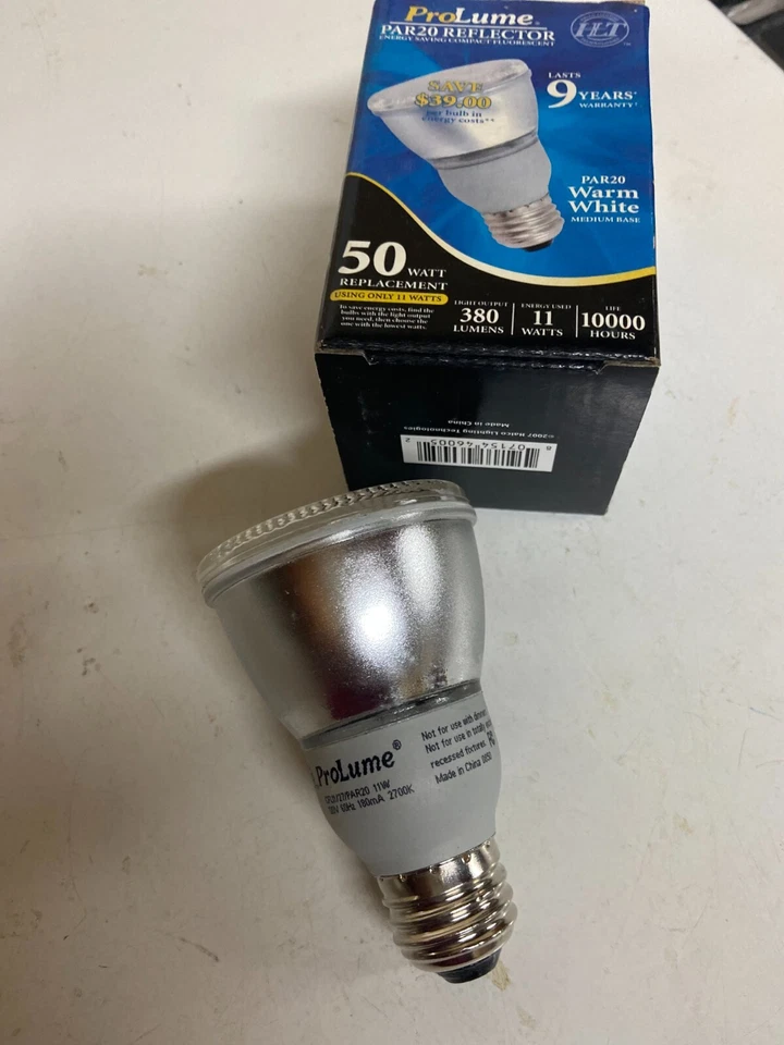 CFL11/27/PAR20 PRO LUME PAR20 REFLECTOR MODEL 46005 BULB LIGHT - Image 2 of 3