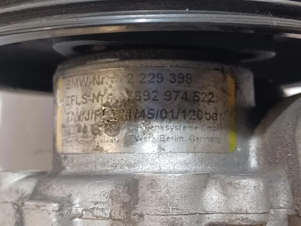 Bomba de dirección asistida usada se adapta a: BMW M3 2002 grado B Foto 3 de 4