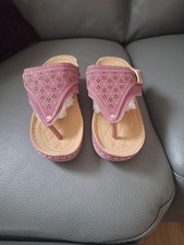 Women's Sandals Pink with a Pattern Design at the front & Buckle detail at side