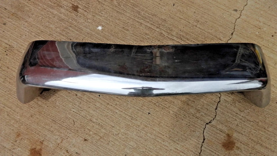 Camión GMC 1955 1956 parachoques delantero bigote original GM 1/2 tonelada 100 150 250 Foto 2 de 4