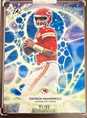 Topps 2026 Resurgence Protonyx Patrick Mahomes /99 Blue Surge Refractor - Chiefs
