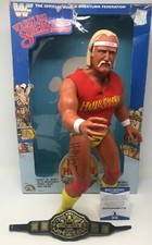 HULK HOGAN Signed WWF 16