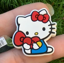 1 pcs Hello Kitty Sitting Jibbitz Crocs Authentic Characters