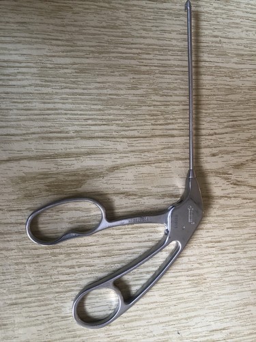 Dyonics 7204732 Arthroscopy Punch 3.0mm Sidebiter, Right