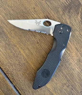 Benchmade Pika 10400 Oval Thumb Hole Retired 440c Blade