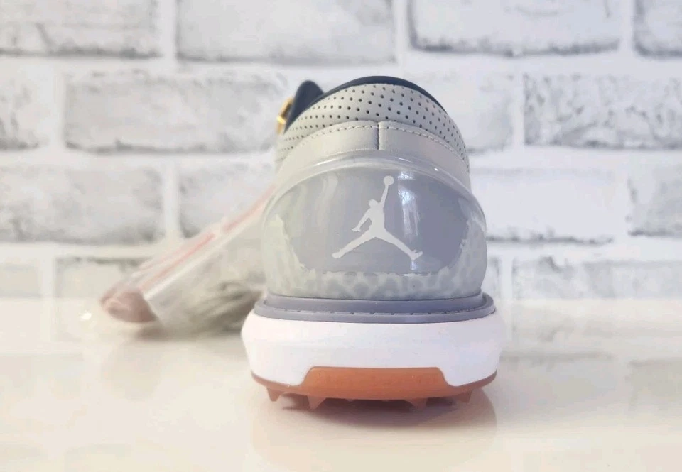 Talla 8 Nike Air Jordan ADG 4 NRG Out The Mud Gris Blanco Hombres Golf DZ4525-001 Foto 4 de 4