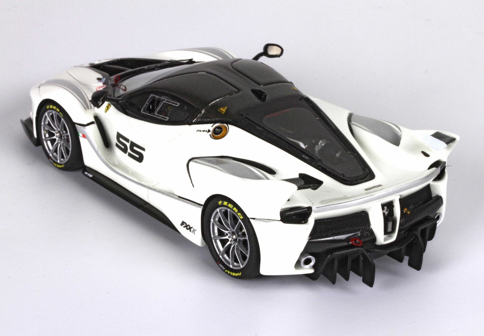 Ferrari FXX K #55 BBR 1:43, le cadeau d'exception en r&eacute;sine pour passionn&eacute; d'automobile - 4
