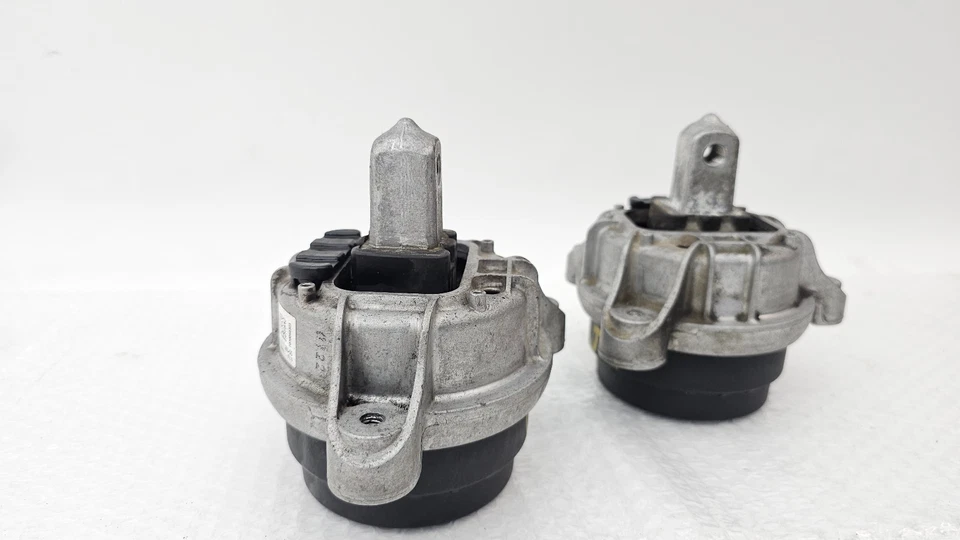 2013-2015 BMW F01 F02 740Li 3.0L N55 Engine Left & Right Side Mount Bracket OEM - Image 3 of 4