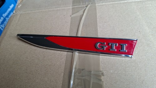 VW Polo 2G GTI Plakette links Emblem Kotflügel Logo 2G0853689C