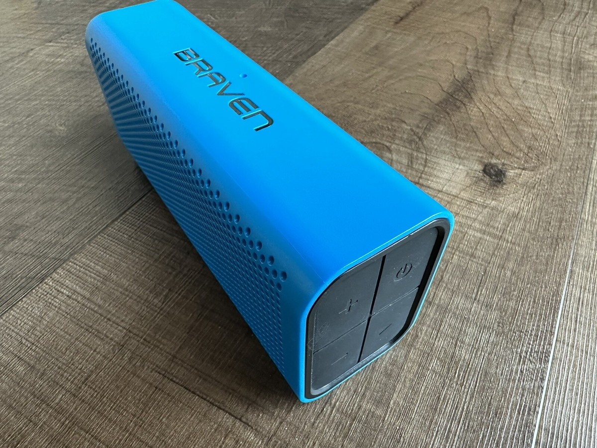 BRAVEN 705 Portable Speaker Blue -Only Plays Thru Audio In