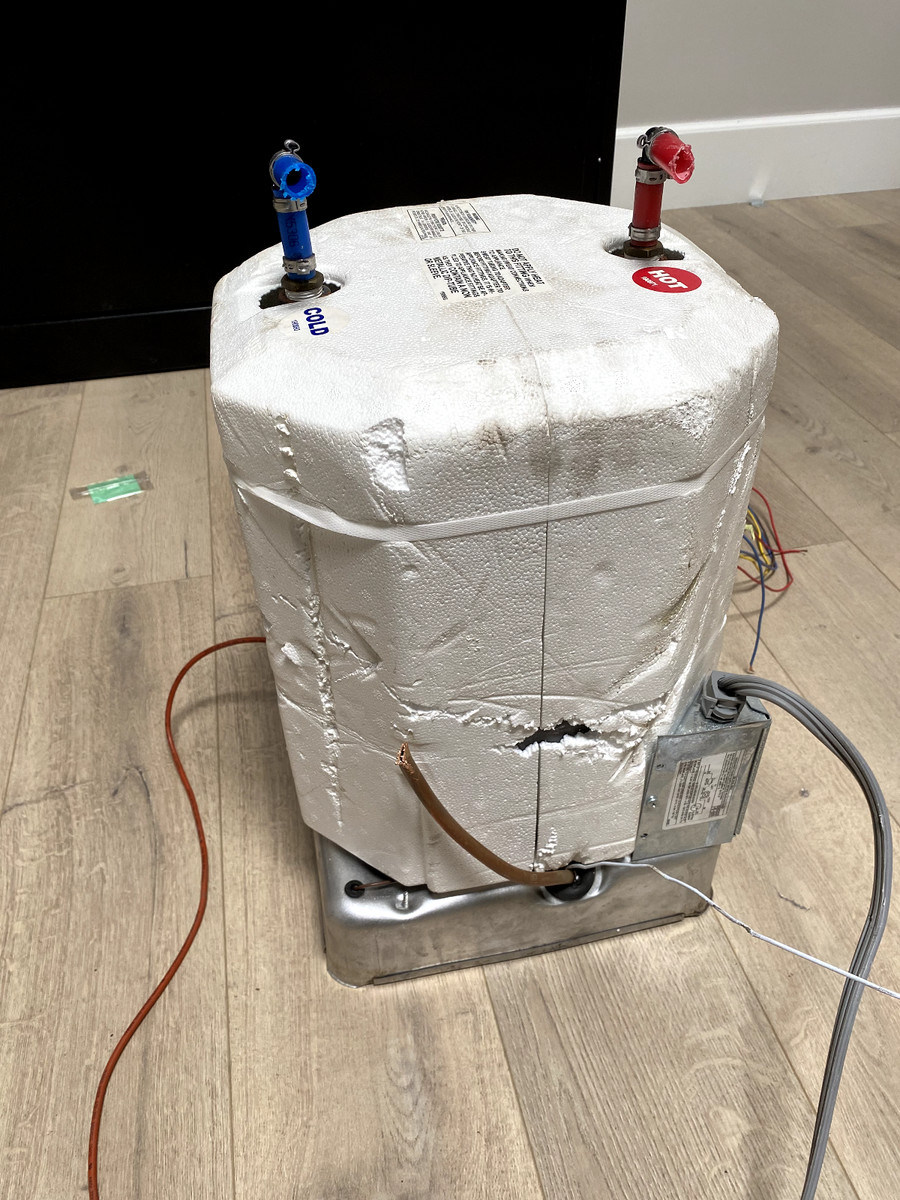 Suburban SW6DE 5093A RV Water Heater Gas u0026amp; Electric 6 Gallon Tank  Camper Trailer | eBay