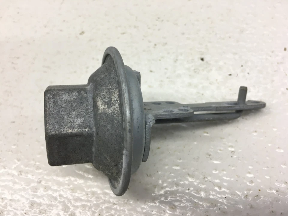 NOS 1959 Buick LeSabre Invicta Electra Distributor Vacuum Control 1116151 - Image 3 of 4