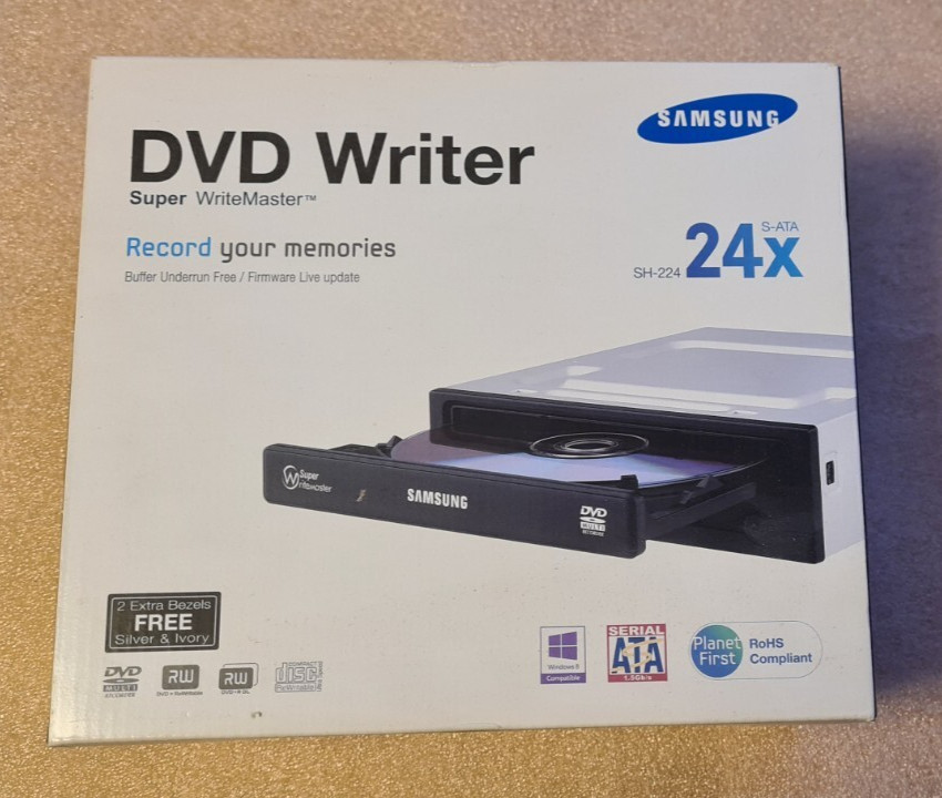 Graveur DVD Samsung SH-224DB r&eacute;cup&eacute;ration de vieilles photos et donn&eacute;es sur CD