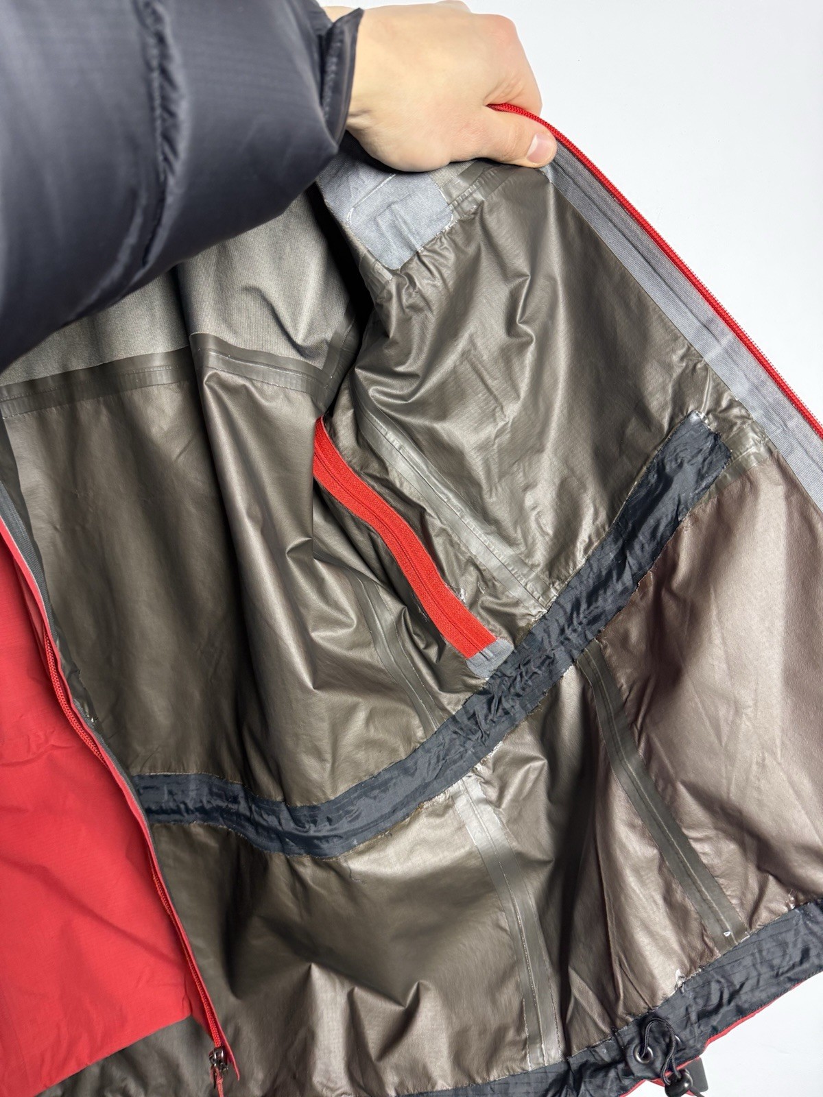 Arc'teryx Beta AR Gore-tex XCR shell women's size S Vintage 2000s thumbnail 16