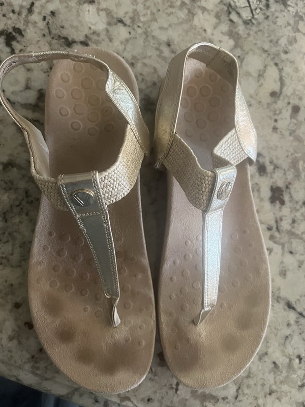 Vionic Brea Gold Metallic leather & elasticized textile T-strap sandals 11 M /43