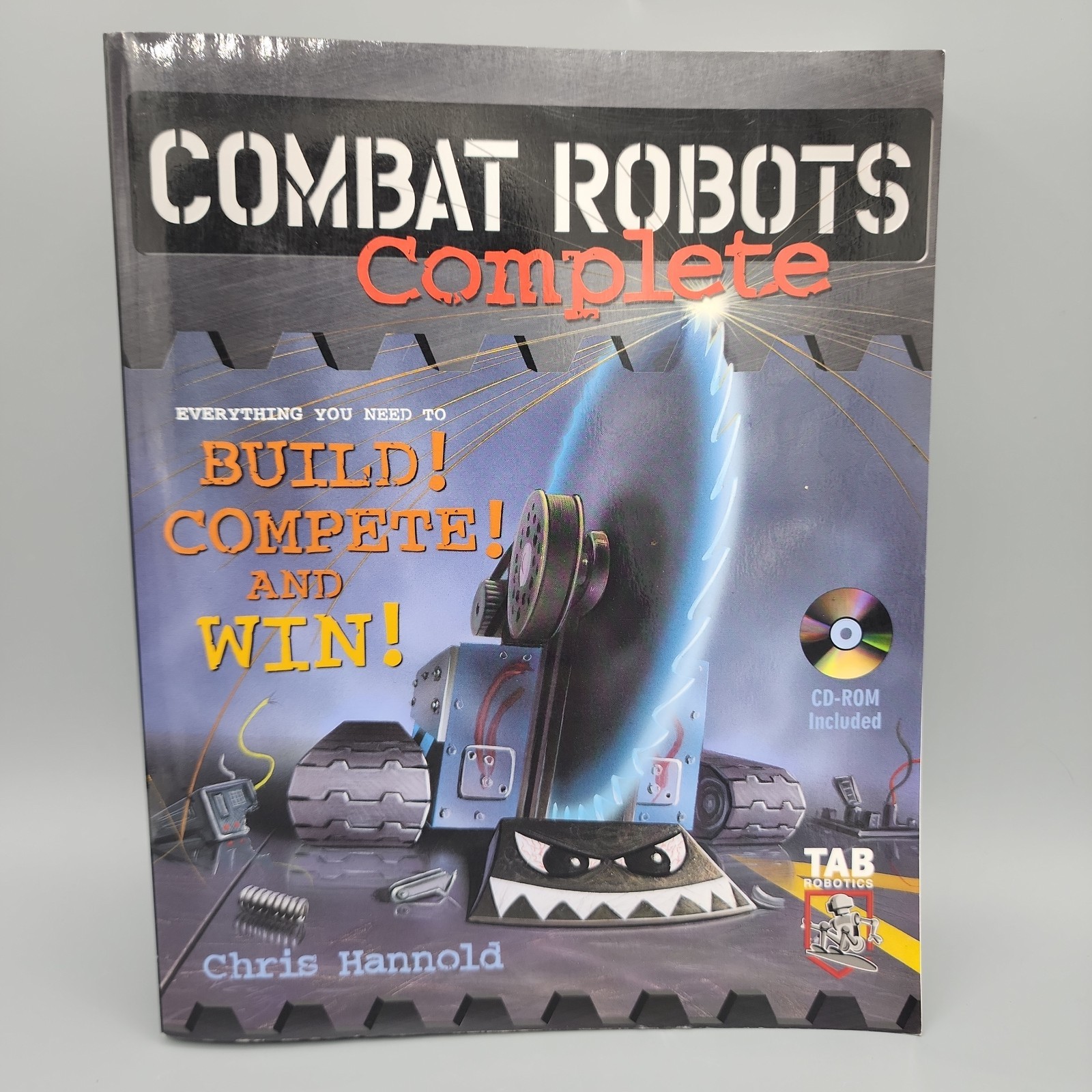 Combat Robots Complete Includes CD ROM by Hannold, Chris; Hannold Battle Guide